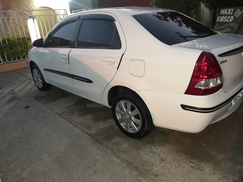 Toyota Etios 1.5 Sedan Xls