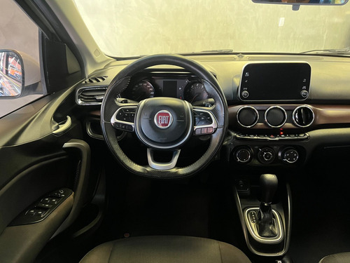 Fiat Cronos PRECISION 1.8 Flex Automático