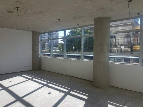 Venta Oficina En Edificio Musa Star