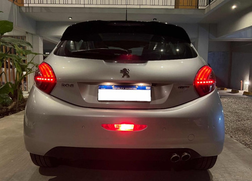 Peugeot 208 1.6 Feline Tiptronic
