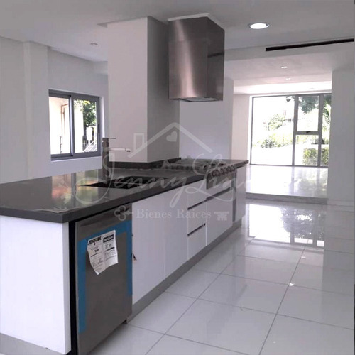 Imagen 9 de 14 de Venta Espectacular Casa En El Castaño Maracay