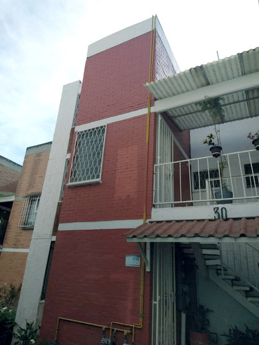 Vendo Preciosa Casa En Cdmx, Alcaldia  Coyoacan, Col. Alianza Popular Revolucionaria.