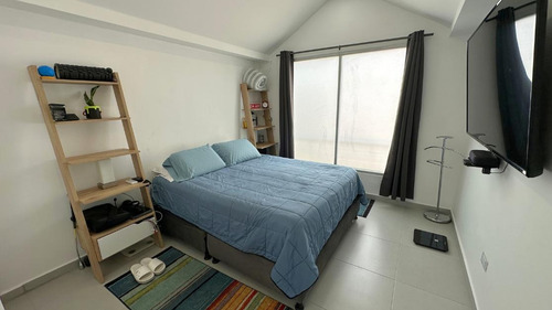 Casa Remodelada En Serramonte