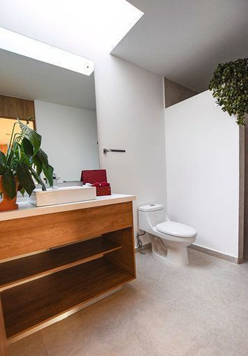Estrena Casa En La Sierra Residencial, El Refugio, 3 Recamaras, Estudio, Alberca