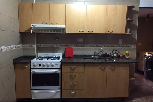 Imagen 6 de 13 de Venta De Departamento En La Tablada 2 Ambientes