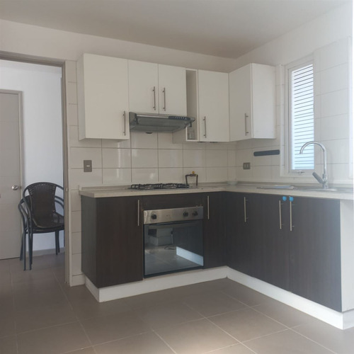 Casa En Venta De 3 Dorm. En Lampa (sin Comisión)