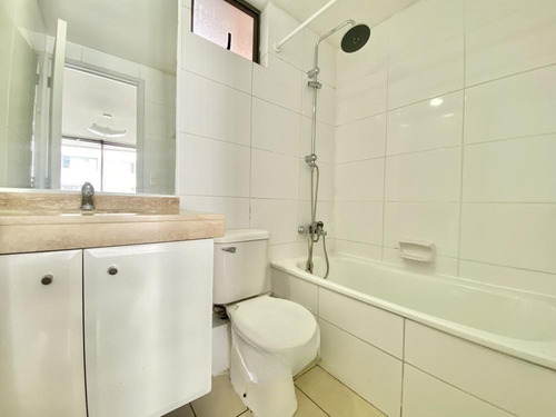 Departamento En Arriendo De 2d 2b+b+e En Macul