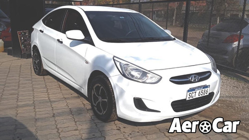 Imagen 3 de 14 de Hyundai Accent 1.4 Gl 1.4 2015 Impecable! Aerocar