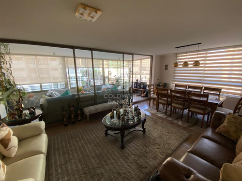 Hermoso Departamento, Sector Parque Brasil.
