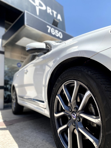 Volvo XC60 2.5 T5 Momentum