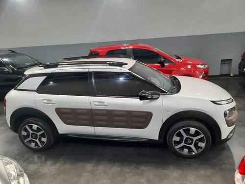 Citroën C4 Cactus 1.2 Puretech 110 At6 S&s Shine