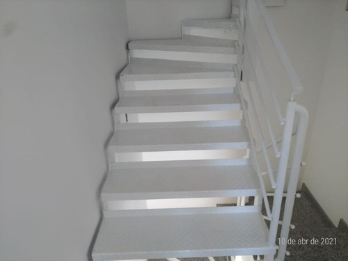 Belíssimo Sobrado Com 2 Dormitórios, Garagem Para 2 Carros À Venda, 123 M² Por R$ 430.000 - Camaquã - Porto Alegre/rs - So0153