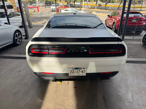 Dodge Challenger 6.2 Srt At