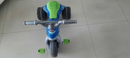 Imagen 1 de 6 de Triciclo Fisher Price Kawasaki
