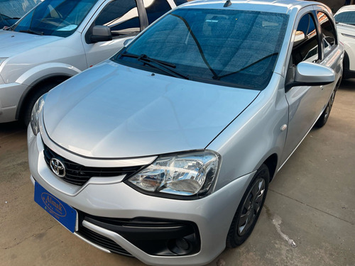 Toyota Etios 1.5 XS 16V FLEX 4P AUTOMÁTICO