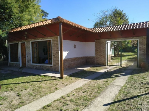Imagen 2 de 17 de Se Vende Casa En Las Tostas Con Barbacoa