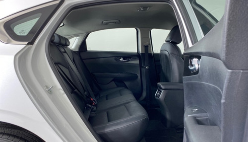 Imagem 11 de 15 de 148099 - Kia Cerato 2020 Com Garantia