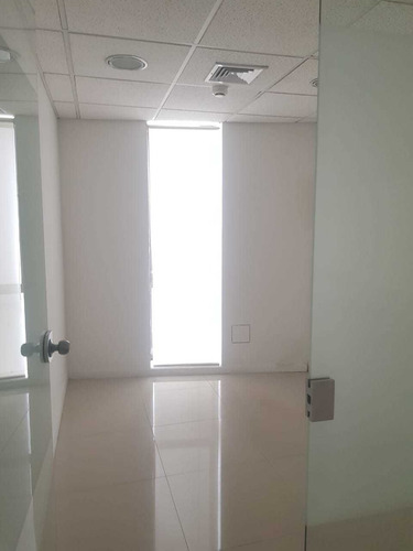 Imagen 5 de 13 de Oficina En Venta En Cali Jorge Isaacs. Cod 2239332