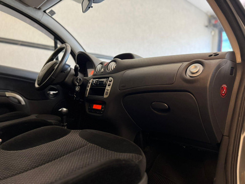 Citroën C3 C3 Exclusive 1.4 8V (flex)