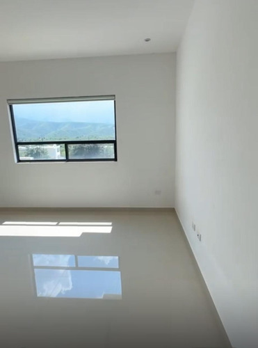 Casa En Venta En Colonia Laderas Abedul, Monterrey, Nuevo León
