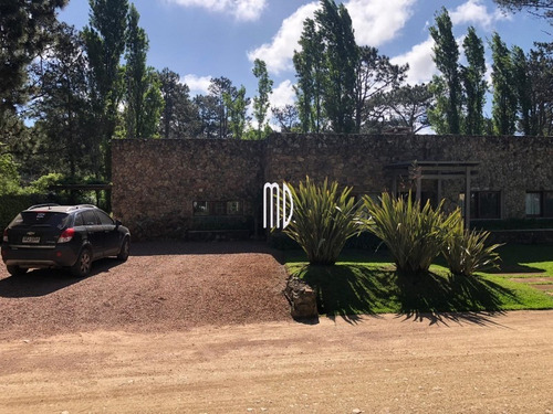Imagen 20 de 30 de Casa En Laguna Blanca, Muy Buenas Comodidades, Seguridad.- Ref: 6080