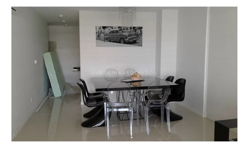Apartamento De 3 Dormitorios En Venta En Icon Brava Tower, Punta Del Este.