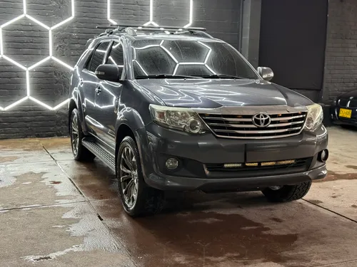 Toyota Fortuner 2.7l 4x2
