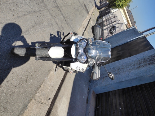 Triumph Tiger 800