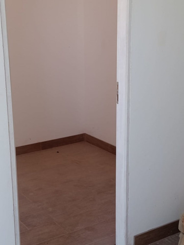 Imagen 3 de 15 de Casa En Venta Ubicado En El Cantón Puerto, Escobar, G.b.a. Zona Norte