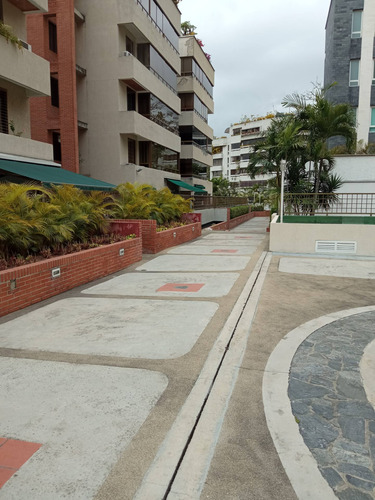 Imagen 3 de 12 de Vendo Apto 175m2 2h/2b/2p La Castellana 9375