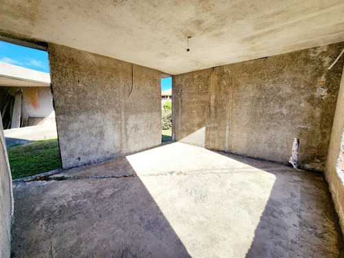 Venta: Casa A Terminar - 365m2 Cubiertos 2.500m2 De Terreno - Barrio Privado Causana - Malagueño