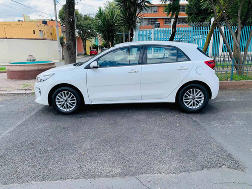Imagen 5 de 15 de Kia Rio 2018 1.6 Ex Hchback At