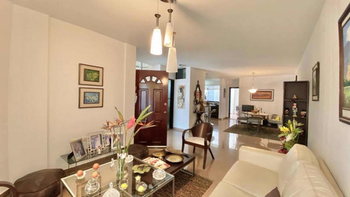 Imagen 6 de 24 de Casa En Venta La Castellana Urbanismo Privado