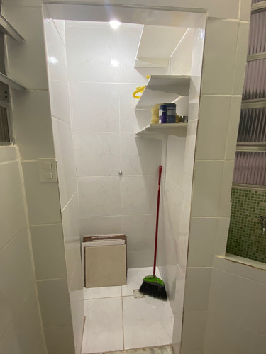 Imagem 16 de 17 de Apartamento Para Alugar Na Rua Bulhões De Carvalho, Copacabana, Rio De Janeiro - Rj - Liv-23056