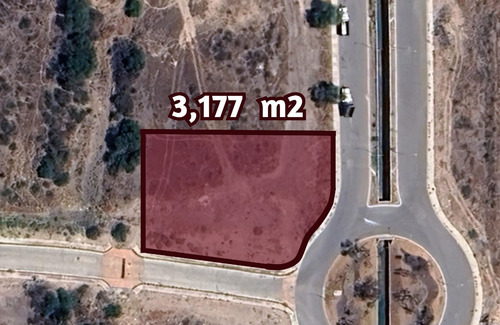 Macrolote Habitacional De 3,177 M2 En Venta, Jurica, Querétaro.