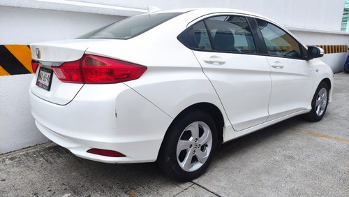 Imagen 5 de 13 de Honda City 1.5 Lx Mt 2016