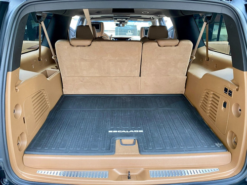 Imagen 13 de 15 de Cadillac Escalade Esv Platinum 2017