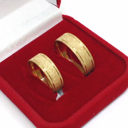 Par Aliança Ouro 18k Reta Fosco Diamantado 8 Gramas 6mm