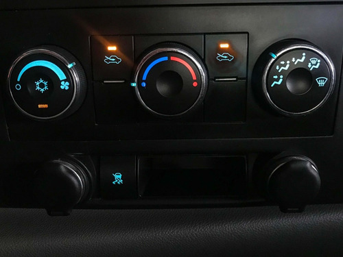 Imagen 9 de 11 de Chevrolet Silverado Cab Reg 2500 T/a 2011 Blanca