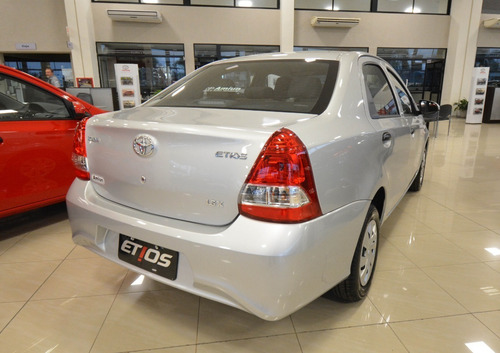 Toyota Etios 1.5 Sedan X 2021 0 Km