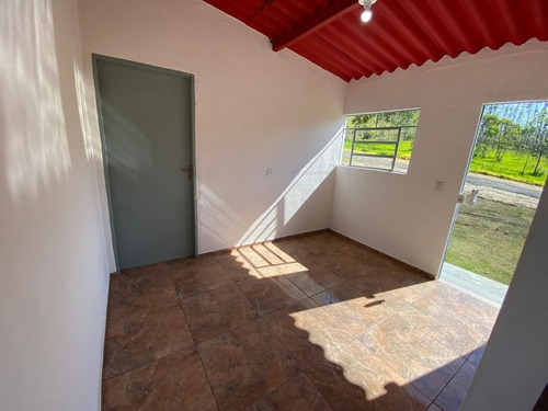 Imagem 4 de 6 de A.a 01 Bela Chácara No Alto Tiete