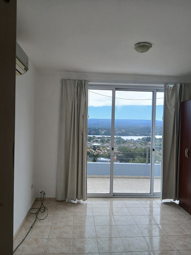 Alquilo Duplex Carlos Paz. 2 Dormitorios 2 Baños.