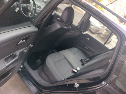 Imagen 11 de 13 de Volkswagen Suran 2014 1.6 Comfortline 101cv