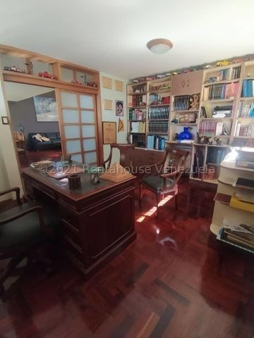 Imagen 15 de 20 de Venta De Casa En Cumbres De Curumo / Ofc 22-6177