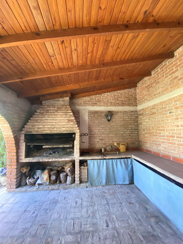 Casa Chalet En Venta En Ituzaingó, G.b.a. Zona Oeste, Argentina