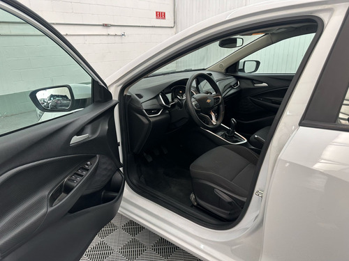 Chevrolet Onix plus 1.0 Lt 4p