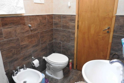 Imagen 11 de 17 de Permuta - Casa De 3 Ambientes En Venta - Villa Tesei