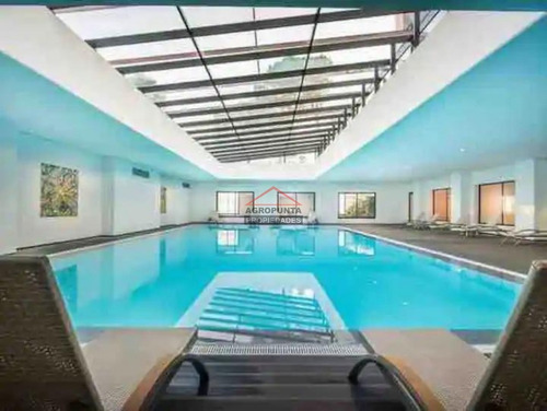 Departamento De 2 Dormitorios En Venta, Punta Del Este- Ref: 5428