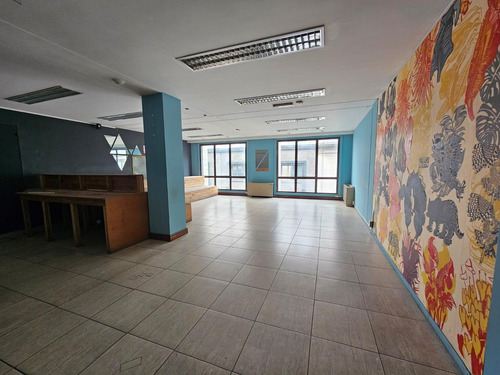 Oficina En Alquiler 250m2