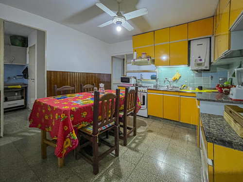 Departamento De 3 Dormitorios Más Dependencias De Servicio En Barrio Martin